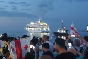 Круизный лайнер с россиянами больше не будет заходить в грузинский порт в Батуми