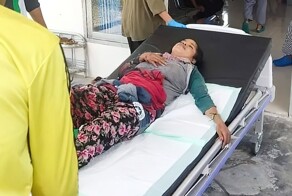 Крокодил утащил женщину в болото и его полтора часа отгоняли палками