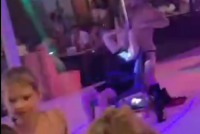 В Анапе пожаловались на бар, в котором при детях устроили стриптиз