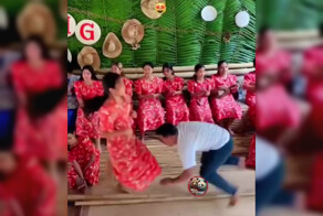 Необычный филиппинский парный танец между бамбуковых стеблей