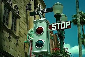 Где появились первые светофоры