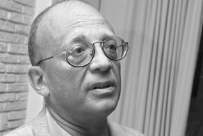 "Голос фильмов 90-х": в Москве скончался легендарный переводчик Леонид Володарский