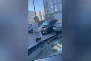 В Мурино борьба мужчин за тротуар закончилась стрельбой