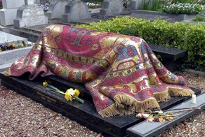 25 самых странных и необычных надгробий в мире