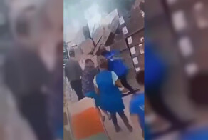 Пол провалился в магазине стройматериалов прямо под посетителями