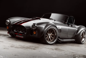 Представлена Shelby Cobra с карбоновым кузовом и двигателем на 1000 л.с.