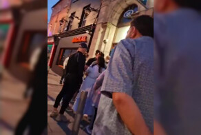 В Ирландии банк из-за сбоя стал самым щедрым банком в мире, выдавая по 1000 евро всем желающим через банкомат