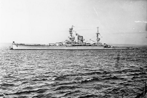 Британец, который первым ушёл на дно. Авианосец HMS Courageous