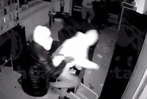 Трое уфимцев не смогли сломать сейф, поэтому украли муляжи техники