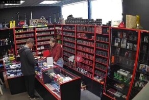 В Нижнем мужчина обманул продавца путём «подлома»