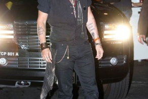 Холостяцкая жизнь Джонни Деппа (4 фото)