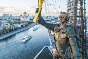 Почему московский памятник Петру I работы Церетели считают переделанным Колумбом