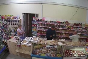 Продавщица магазина при поддержке покупателей отбилась от пьяного грабителя