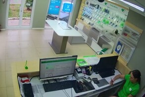 В Татарстане пенсионер на «Жигулях» врезался в салон сотовой связи