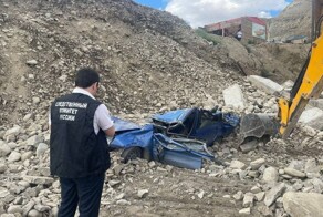 Подпорная стенка из бетона рухнула на автопарковку базы отдыха в Дагестане