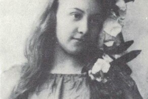 Маленькая женщина, актриса инженю