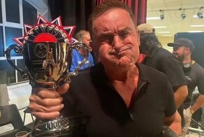 Британец в 18-й раз стал чемпионом мира по гримасам