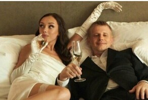 Комик Слава Комиссаренко женился на бывшей вебкам-модели
