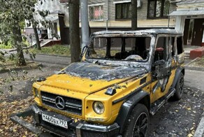 Пьяный москвич попытался угнать «Гелендваген», а когда не получилось, решил его сжечь