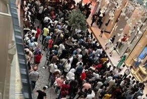 В Дубае устроили потасовку в очереди за новым iPhone