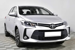 Конкурент Lada Vesta NG в лице Toyota появился в продаже в России