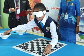 10-летняя девочка побила шахматный рекорд с закрытыми глазами