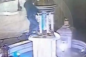 "Быдло - оно и есть быдло!" Скульптура Принцессы Турандот в Москве снова подверглась нападению