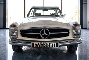 Раритетный Mercedes-Benz SL превратили в электромобиль