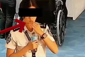 Сотрудница аэропорта украла у туриста 300 долларов и проглотила их, чтобы он ничего не смог доказать