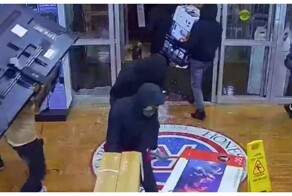 Ограбление магазина электроники в Филадельфии