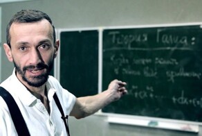 «Смартфон - это героин сегодняшнего дня»: профессор математики объяснил, почему детям нельзя пользоваться гаджетами