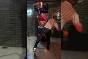 Конор Макгрегор заработал всего одно очко на автомате, измеряющем силу удара