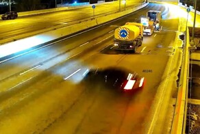 Парочка новых видео с авариями от Дептранса со МКАДа и МСД