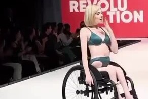 Victoria's Secret представила коллекцию «адаптивного белья»