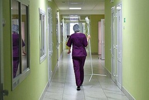 Медсестра московской больницы совратила пациента и потребовала за молчание 10 млн рублей