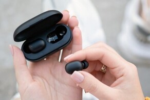 Как подключить беспроводные наушники к смартфону