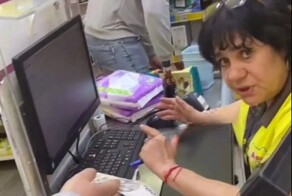 «Пока не рассчитаются, я не встану»: кассир не выпускала людей из магазина