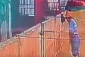 На китайском заводе пива работник помочился в контейнер с сыпучими ингредиентами