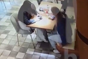 Девушка уличила свою подругу в воровстве денег