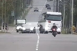 Авария дня. Спас жизнь кошке, а мотоциклиста отправил на тот свет