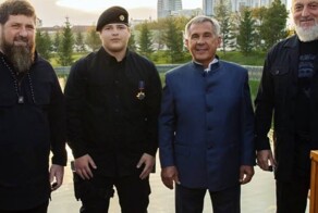 Глава Татарстана наградил 15-летнего сына Кадырова орденом "Дуслык"