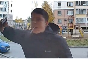 Он так воспитан: агрессивный крикун угрожает парню