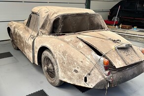 В курятнике английского фермера нашли Jaguar 1958 года выпуска