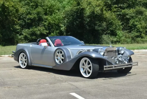 Cadillac XLR 2008 года превратили в кабриолет в стиле 1930-х