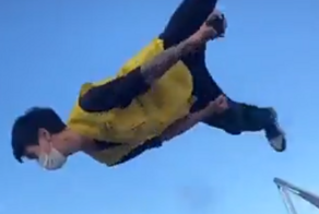 Отчаянный сотрудник парка аттракционов