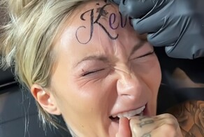 «Кевин будет в восторге»: тиктокерша поразила подписчиков новой татуировкой