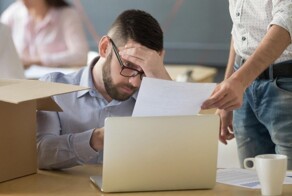 Психологи нашли ответ, почему мы долго не можем уволиться с нелюбимой работы