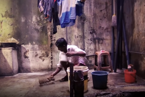 На Шри-Ланке уборщики платят, чтобы помыть душевые и уборные