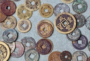 «Заначку» из 100 000 древних монет нашли в Японии