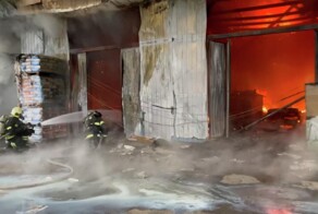 В Москве горит рынок «Садовод»